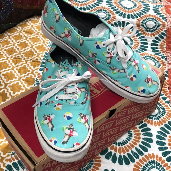 Vans Shoes - RARE “Off The Wall” VANS beach balls, cats n tubes